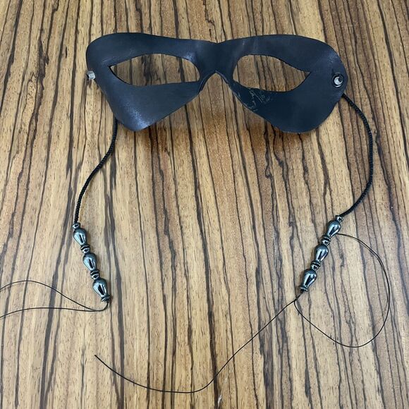 Wendy Klein Drolma Mask Black Leather Handmade Masquerade Mask - Picture 1 of 6
